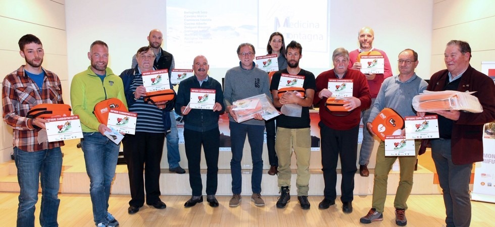 Altri dodici rifugi trentini avranno un defibrillatore